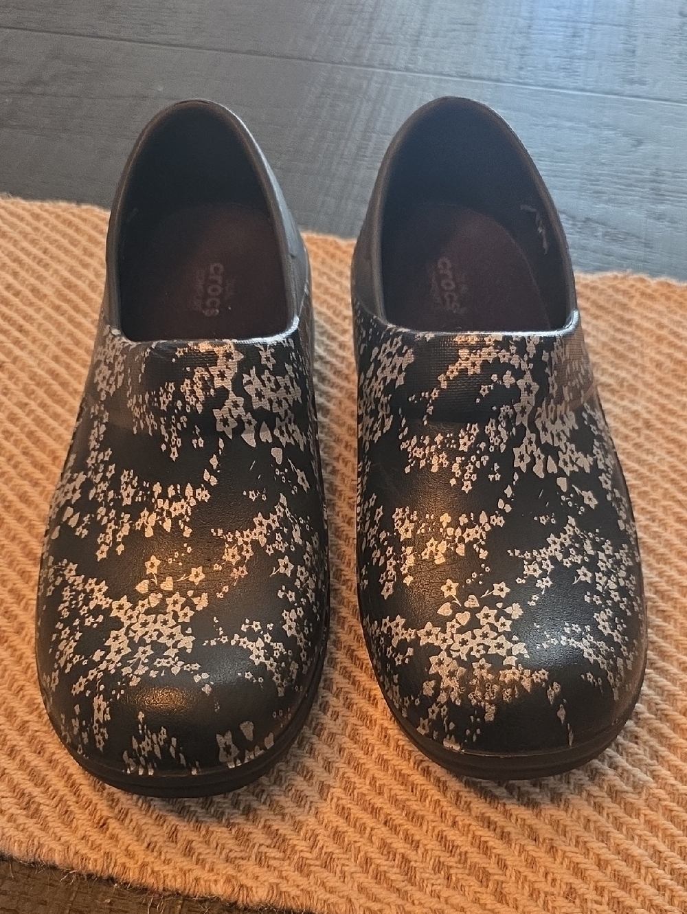 CROCS Dual Comfort Womens Nurse Shoes